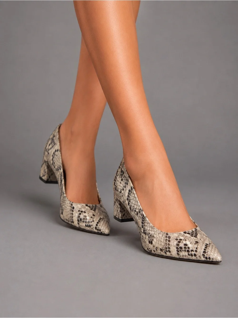 Franco Sarto Snakeskin Print Block Heel Pumps Pointed Toe Size 6.5